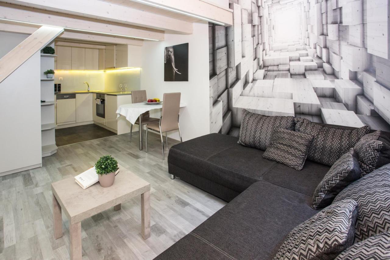 Mangold Apartmán *
