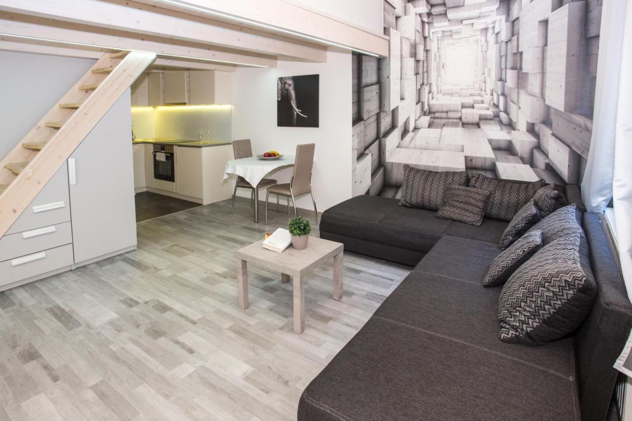 Apartment Mangold